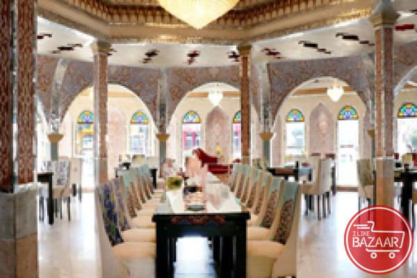 رستوران نگارستان در ملک شهر